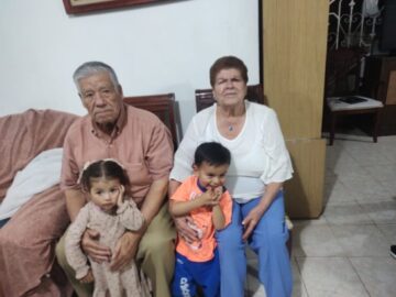 Imágenes para rendir homenaje a persona finada, estas pueden variar en su contenido.
