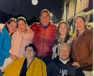 Imágenes para rendir homenaje a persona finada, estas pueden variar en su contenido.