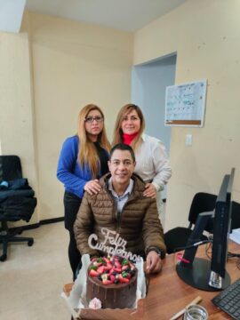 Imágenes para rendir homenaje a persona finada, estas pueden variar en su contenido.