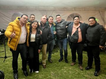 Imágenes para rendir homenaje a persona finada, estas pueden variar en su contenido.