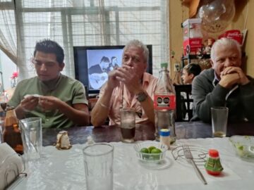 Imágenes para rendir homenaje a persona finada, estas pueden variar en su contenido.