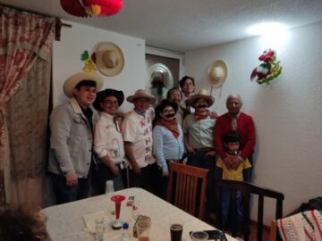 Imágenes para rendir homenaje a persona finada, estas pueden variar en su contenido.