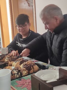Imágenes para rendir homenaje a persona finada, estas pueden variar en su contenido.