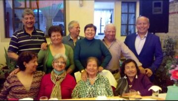 Imágenes para rendir homenaje a persona finada, estas pueden variar en su contenido.