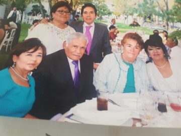 Imágenes para rendir homenaje a persona finada, estas pueden variar en su contenido.
