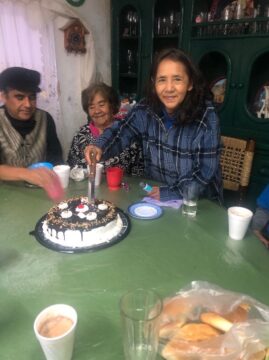 Imágenes para rendir homenaje a persona finada, estas pueden variar en su contenido.