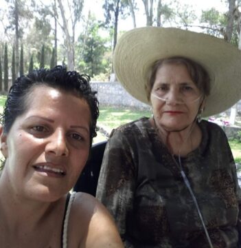Imágenes para rendir homenaje a persona finada, estas pueden variar en su contenido.