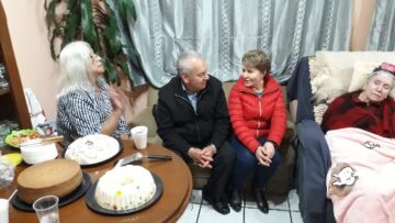 Imágenes para rendir homenaje a persona finada, estas pueden variar en su contenido.