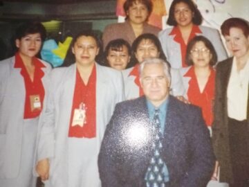 Imágenes para rendir homenaje a persona finada, estas pueden variar en su contenido.