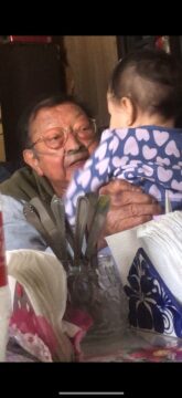 Imágenes para rendir homenaje a persona finada, estas pueden variar en su contenido.