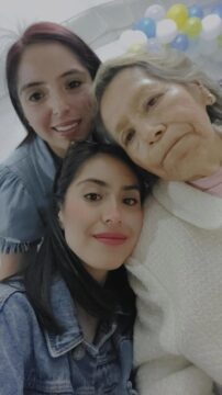 Imágenes para rendir homenaje a persona finada, estas pueden variar en su contenido.