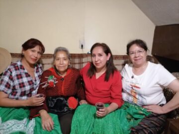 Imágenes para rendir homenaje a persona finada, estas pueden variar en su contenido.