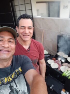 Imágenes para rendir homenaje a persona finada, estas pueden variar en su contenido.