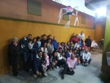 Imágenes para rendir homenaje a persona finada, estas pueden variar en su contenido.