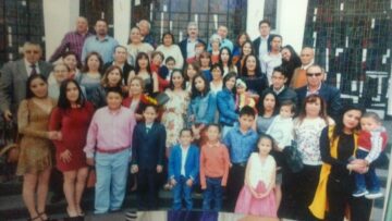 Imágenes para rendir homenaje a persona finada, estas pueden variar en su contenido.