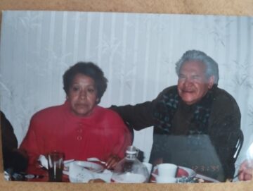 Imágenes para rendir homenaje a persona finada, estas pueden variar en su contenido.