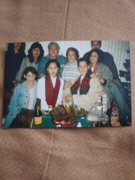 Imágenes para rendir homenaje a persona finada, estas pueden variar en su contenido.