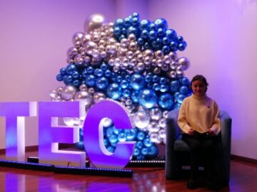 Imágenes para rendir homenaje a persona finada, estas pueden variar en su contenido.