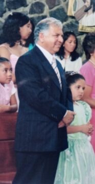 Imágenes para rendir homenaje a persona finada, estas pueden variar en su contenido.