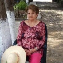 Imágenes para rendir homenaje a persona finada, estas pueden variar en su contenido.