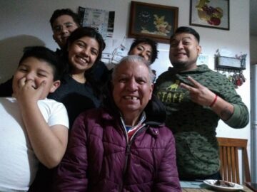 Imágenes para rendir homenaje a persona finada, estas pueden variar en su contenido.