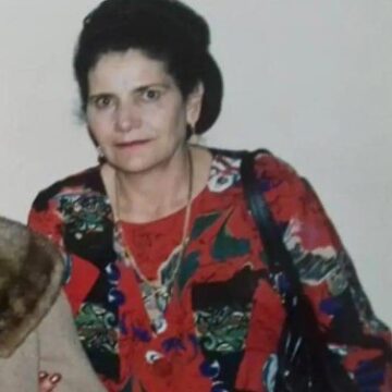 Imágenes para rendir homenaje a persona finada, estas pueden variar en su contenido.