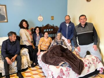 Imágenes para rendir homenaje a persona finada, estas pueden variar en su contenido.