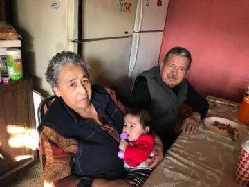 Imágenes para rendir homenaje a persona finada, estas pueden variar en su contenido.