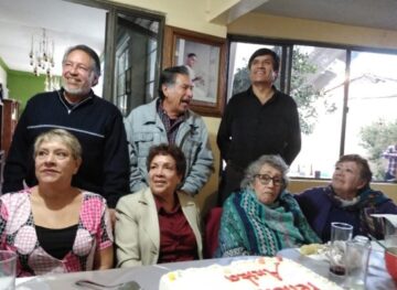 Imágenes para rendir homenaje a persona finada, estas pueden variar en su contenido.