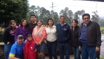 Imágenes para rendir homenaje a persona finada, estas pueden variar en su contenido.