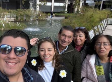 Imágenes para rendir homenaje a persona finada, estas pueden variar en su contenido.