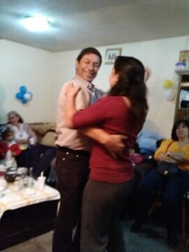 Imágenes para rendir homenaje a persona finada, estas pueden variar en su contenido.