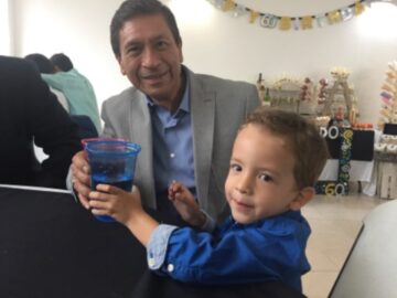 Imágenes para rendir homenaje a persona finada, estas pueden variar en su contenido.