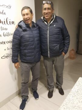 Imágenes para rendir homenaje a persona finada, estas pueden variar en su contenido.