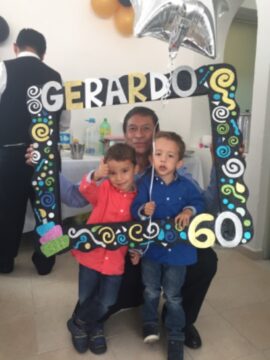 Imágenes para rendir homenaje a persona finada, estas pueden variar en su contenido.