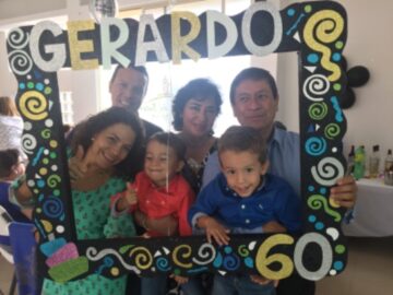 Imágenes para rendir homenaje a persona finada, estas pueden variar en su contenido.