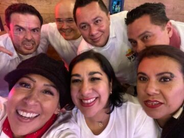 Imágenes para rendir homenaje a persona finada, estas pueden variar en su contenido.