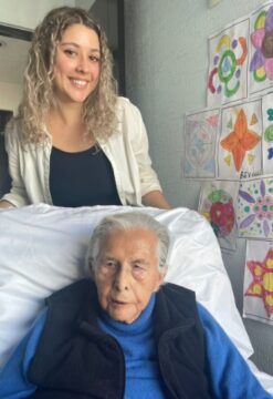 Imágenes para rendir homenaje a persona finada, estas pueden variar en su contenido.
