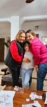 Imágenes para rendir homenaje a persona finada, estas pueden variar en su contenido.