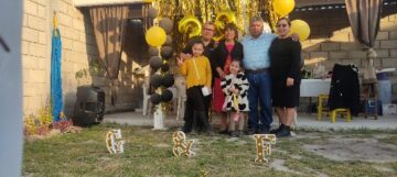 Imágenes para rendir homenaje a persona finada, estas pueden variar en su contenido.