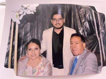 Imágenes para rendir homenaje a persona finada, estas pueden variar en su contenido.