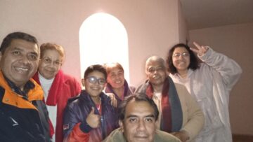 Imágenes para rendir homenaje a persona finada, estas pueden variar en su contenido.