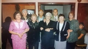 Imágenes para rendir homenaje a persona finada, estas pueden variar en su contenido.