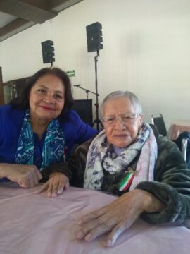 Imágenes para rendir homenaje a persona finada, estas pueden variar en su contenido.