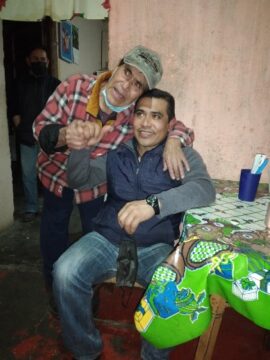 Imágenes para rendir homenaje a persona finada, estas pueden variar en su contenido.