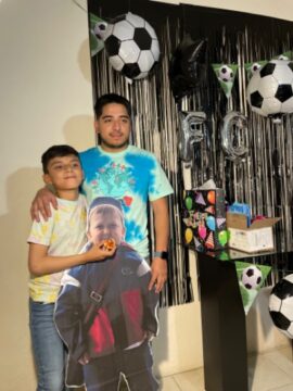 Imágenes para rendir homenaje a persona finada, estas pueden variar en su contenido.