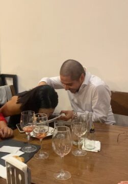 Imágenes para rendir homenaje a persona finada, estas pueden variar en su contenido.