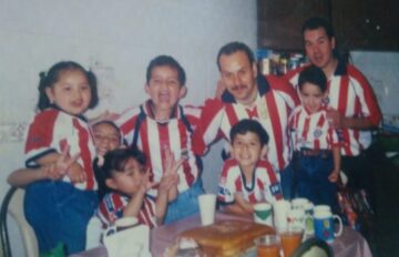 Imágenes para rendir homenaje a persona finada, estas pueden variar en su contenido.