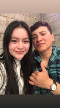 Imágenes para rendir homenaje a persona finada, estas pueden variar en su contenido.