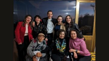 Imágenes para rendir homenaje a persona finada, estas pueden variar en su contenido.